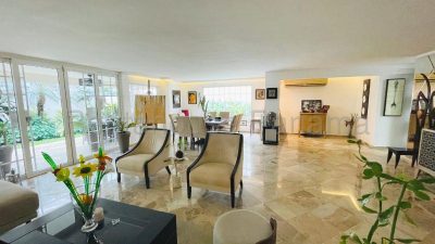 Casa de 301 m² con 3 Habitaciones en Venta en Altos de Golf — imagen 2 de 5