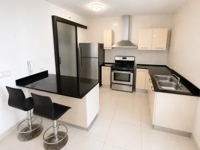 ALQUILER APARTAMENTO AMOBLADO AVENIDA BALBOA (CP) — imagen 2 de 8
