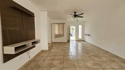 VENTA CASA BRISAS DEL GOLF (MR) — imagen 2 de 10