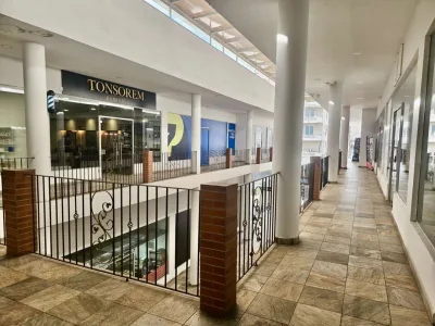 VENTA PLAZA COMERCIAL OPERANDO (EC) — imagen 4 de 10