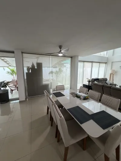 VENTA CASA MODERNA COSTA SUR (CP) — imagen 9 de 10