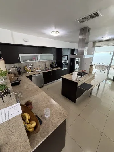 VENTA CASA MODERNA COSTA SUR (CP) — imagen 4 de 10