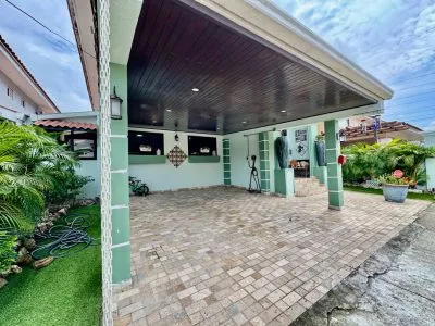 VENTA CASA BRISAS DEL GOLF CON PISCINA (EC) — imagen 5 de 10