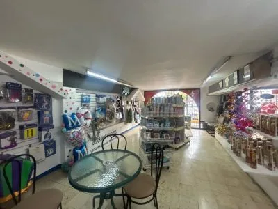 ALQUILER LOCAL BELLA VISTA [DV] — imagen 8 de 10