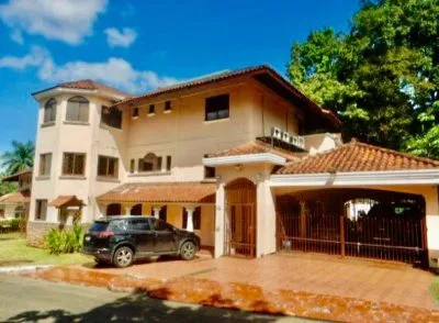 VENTA CASA ALBROOK CON PISCINA PRIVADA  (EC) — imagen 2 de 10