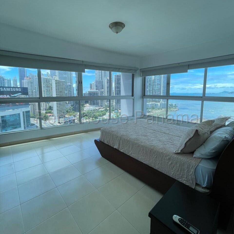 PH Grandbay Avenida Avenida Balboa 19-05, Panamá — imagen 1 de 9