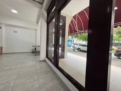 ALQUILER LOCAL COMERCIAL EL CANGREJO (DV) — imagen 2 de 8