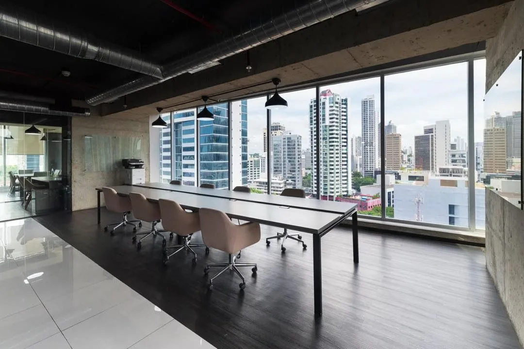 ALQUILER OFICINA CALLE 50 AMOBLADA (DV) — imagen 1 de 10