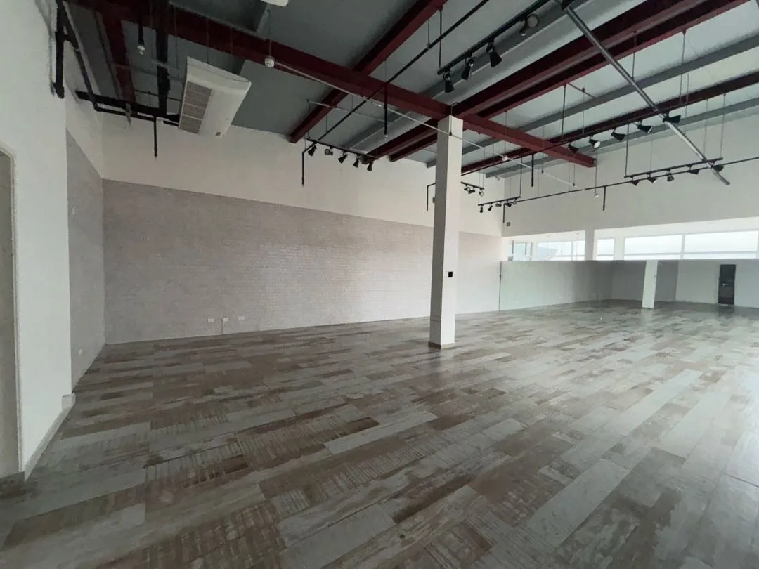 ALQUILER LOCAL COMERCIAL COSTA DEL ESTE (DV) — imagen 1 de 10