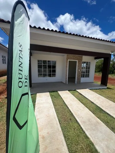 VENTA CASAS NUEVAS EN SANTIAGO - PRIMAVERA (CP) — imagen 4 de 10