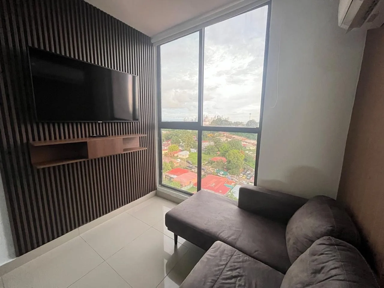 VENTA APARTAMENTO AMOBLADO CERCA DE LA12 DE OCTUBRE (CP) — imagen 1 de 10