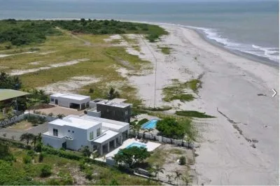 VENTA TERRENO PUNTA CHAME (MR)