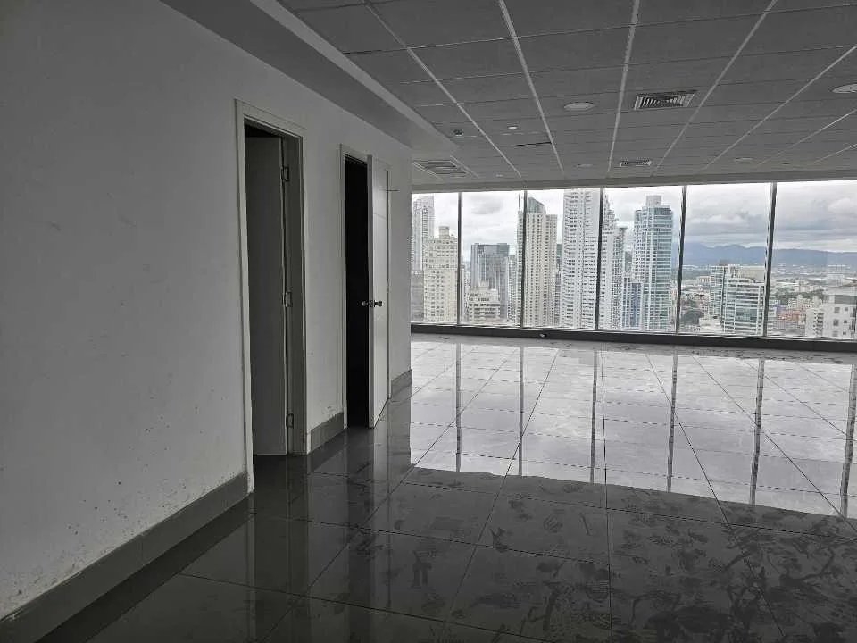 Alquiler oficina Vista Hermosa — imagen 1 de 8