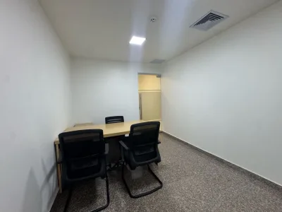 ALQUILER OFICINA  CALLE 50 (DV) — imagen 9 de 10