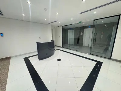 ALQUILER OFICINA  CALLE 50 (DV) — imagen 4 de 10
