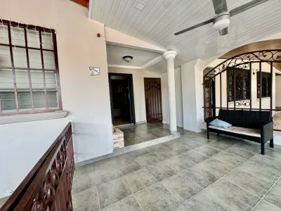 VENTA CASA AMPLIA BRISAS DEL GOLF OPORTUNIDAD (EC) — imagen 8 de 10
