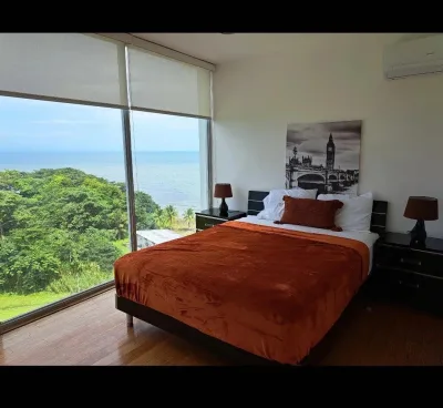 VENTA APARTAMENTO COLÓN CON VISTA AL MAR(EC) — imagen 3 de 10