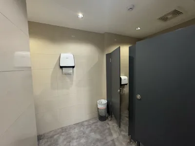 ALQUILER OFICINA  AMOBLADA CALLE 50 (DV) — imagen 7 de 10