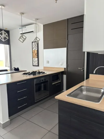 ALQUILER APARTAMENTO AMOBLADO PH ELEMENT AVENIDA BALBOA | 2 RECÁMARAS | VISTA AL MAR — imagen 8 de 10