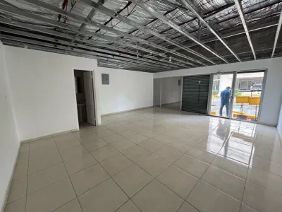 ALQUILER LOCAL COMERCIAL EL CARMEN [DV] — imagen 5 de 5