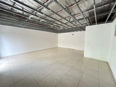 ALQUILER LOCAL COMERCIAL EL CARMEN [DV] — imagen 1 de 5