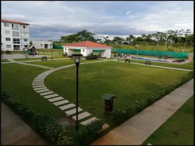 🏡 ¡Alquila o compra tu nuevo hogar! Apartamento con piscina, seguridad 24/7 y supermercado — imagen 10 de 10