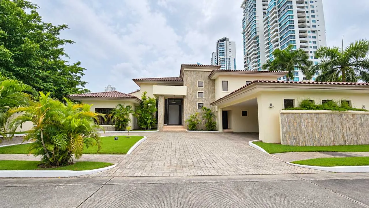VENTA CASA COSTA DEL ESTE (MR) — imagen 1 de 10