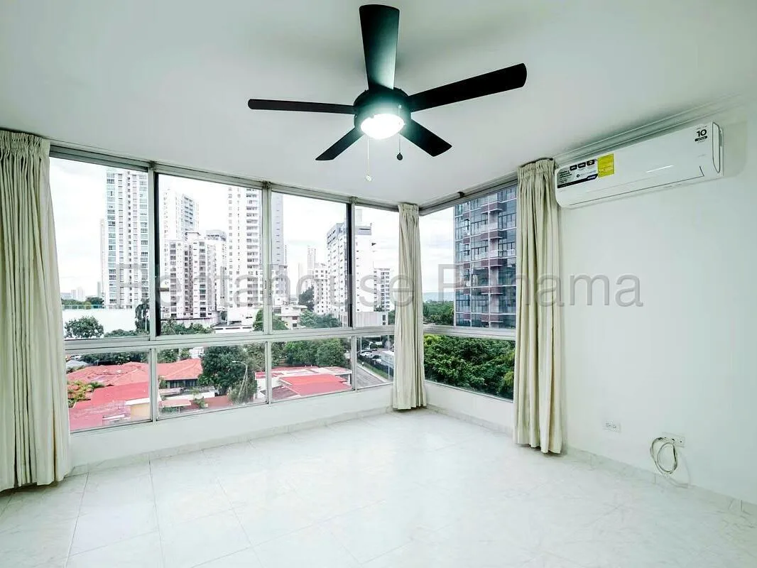 Alquiler de Apartamento en Coco del Mar Ph St Angelo KF — imagen 1 de 10