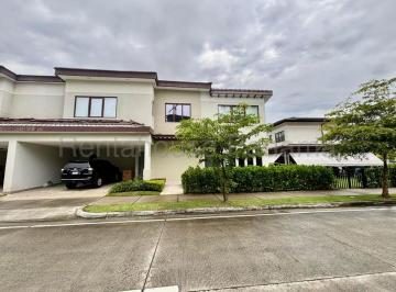 Excelente Oportunidad en Santa María. Casa Al Mejor Precio del Residencial, Ya Equipada — imagen 2 de 5