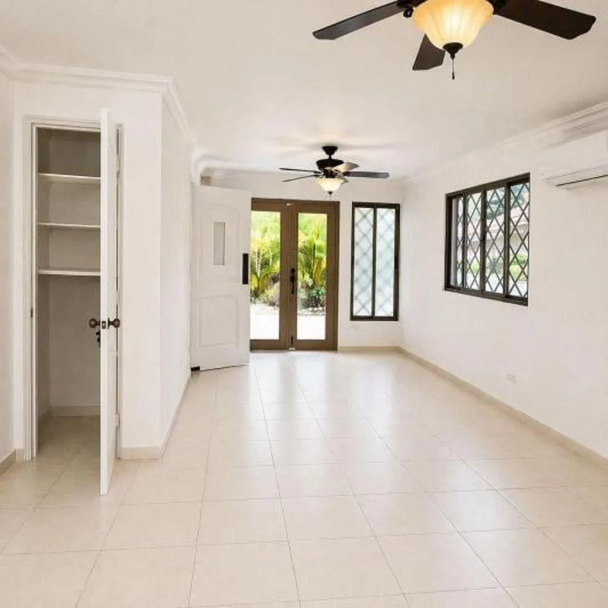 Venta Casa en Albrook — imagen 1 de 5